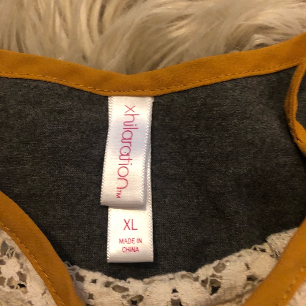 ๐ค Xhilaration Flowy Tank - Picture 3 of 4